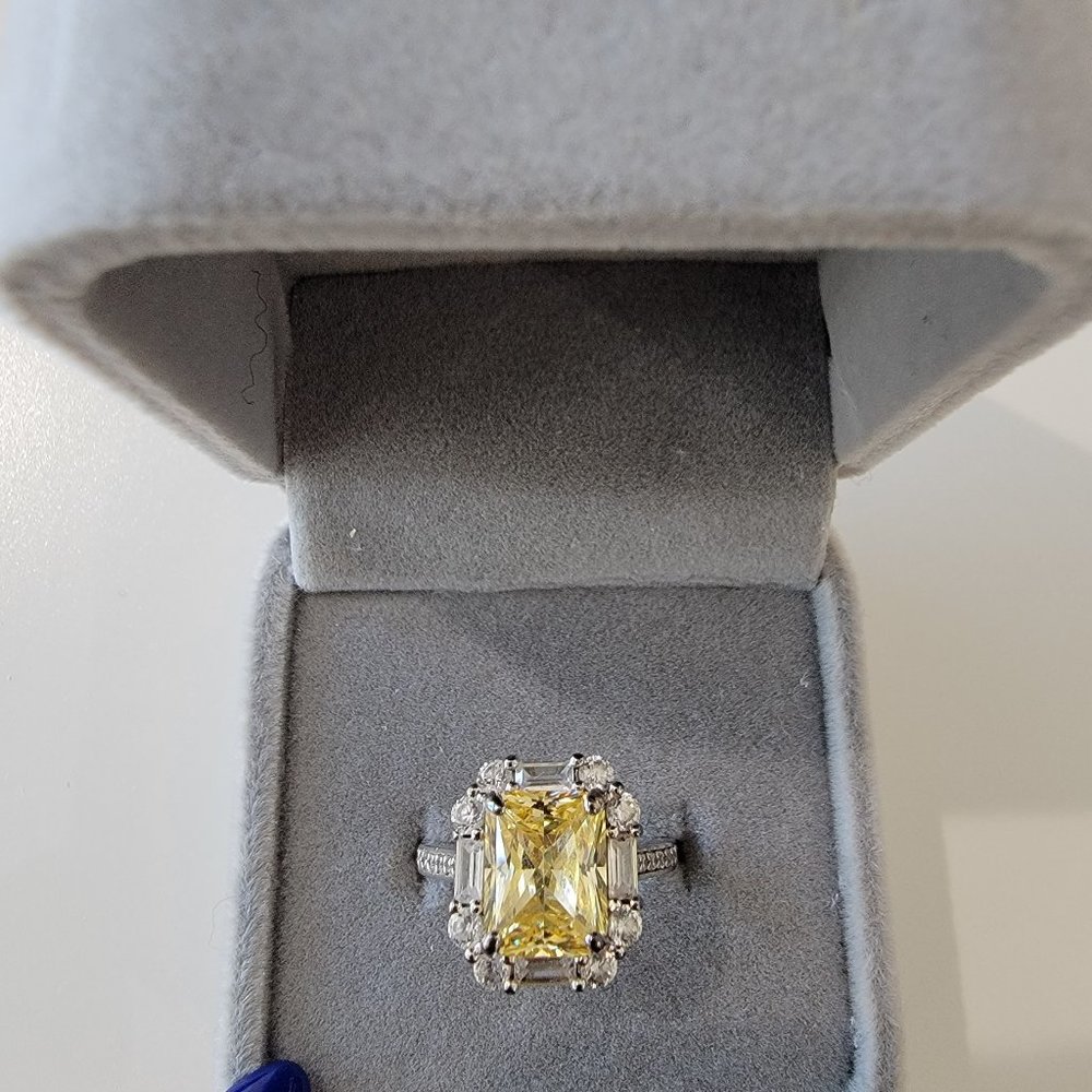 3 Carats Cushion Cut Yellow Sapphire Engagement Ring, Size 5.5